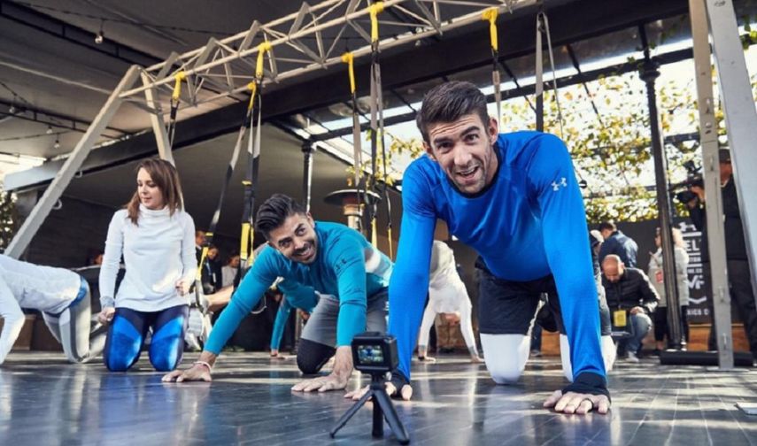 El multicampeón olímpico inauguró, para la marca que lo patrocina, una tienda en un centro comercial en el lujoso barrio de Polanco, en el poniente de la capital mexicana.
