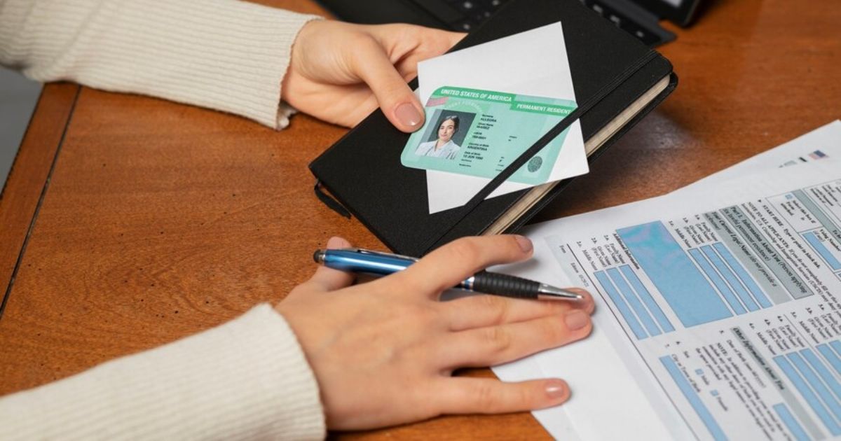 Aumenta precio de trámites migratorios en Estados Unidos