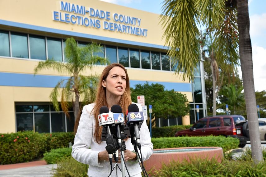 Raquel Regalado, durante la rueda de prensa en la que anunció su candidatura a la alcaldía del Condado Miami-Dade (Giselle Santalucci)