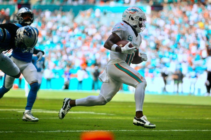 Tyreek Hill entre los mejores atacantes de la NFL mantiene en alto a los Dolphins de Miami