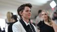 La actriz estadounidense Kristen Stewart llega a la Met Gala 2023 en el Museo Metropolitano de Arte el 1 de mayo de 2023 en Nueva York. Estrellas del séptimo arte y favoritos del cine independiente, desde Pedro Pascal y Kristen Stewart hasta Richard Linklater y Steven Soderbergh, se dirigieron a las montañas de Utah el jueves para la 40ª edición del festival de cine de Sundance.