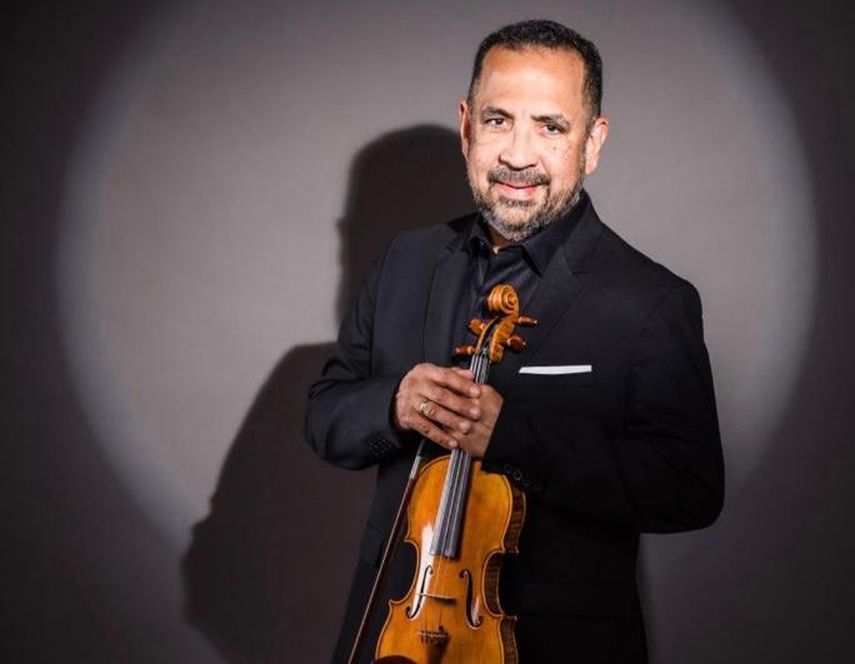 El violinista y director de orquestas venezolano, Eddy Marcano