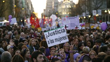 Una veintena de organizaciones de mujeres, sindicatos y plataformas en defensa de la igualdad protestaronb este miércoles en Madrid con motivo del Día Internacional de la&nbsp;Mujer.&nbsp;