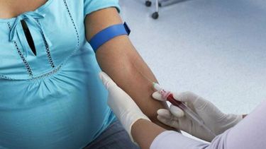 Científicos buscan desarrollar un método más sensible para detectar el VIH. 