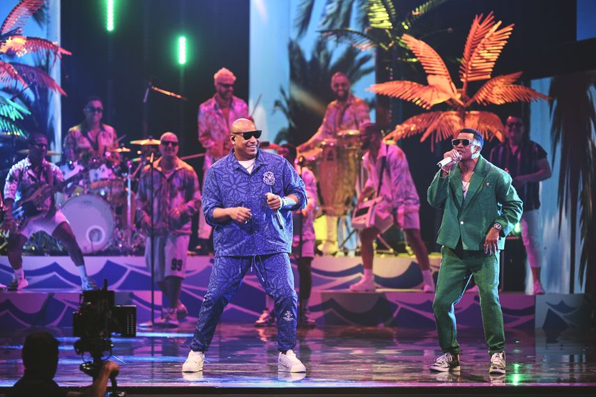 Gente de Zona protagoniza uno de los mejores momentos de la gala de Premio Lo Nuestro, el 23 de febrero de 2022.