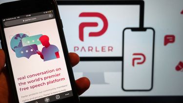 El portal de la plataforma social Parler es visto en Berlín.&nbsp;