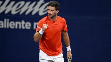 El colombiano Nicolás Mejía reacciona luego de conseguir un punto en un partido, el 15 de julio de 2025.