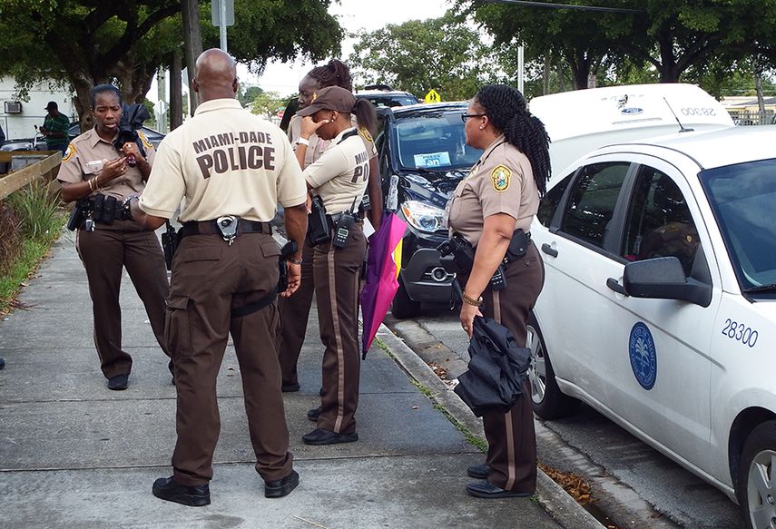 La Policía de Miami-Dade y municipalidades toman en cuenta el boletín de seguridad. (JESÚS HERNÁNDEZ)
