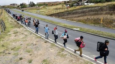 Quienes se ven obligados a huir de la crisis humanitaria venezolana muchas veces dejan detrás a los ancianos, los más vulnerables.