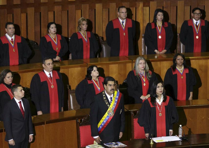 La Sala Constitucional del TSJ señala que el decreto es dictado dadas las circunstancias extraordinarias que existen en el ámbito político y económico en el país sudamericano