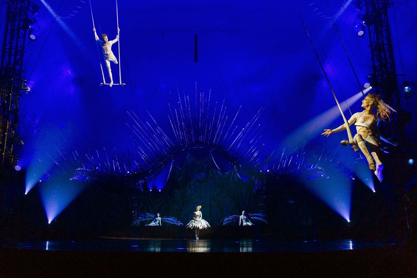 Uno de los actos de acrobacia que conforman el espect&aacute;culo Alegr&iacute;a, de Cirque du Soleil.