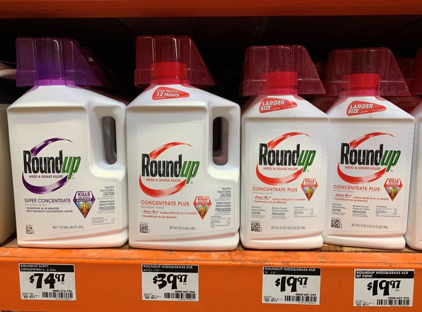 Foto tomada al herbicida Roundup, un producto fabricado por Monsanto (Bayer).