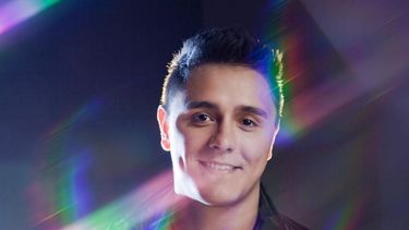 En el show participarán: la cantante pop española Jennifer Rojo, la cubana Diana Ela y los panameños Ricardo Velásquez y Joey Montana, entre otros.