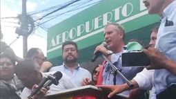 El expresidente del Comit&eacute; C&iacute;vico Pro Santa Cruz Branko Marinkovic, habla a su regreso a Bolivia, tras una d&eacute;cada de exilio.