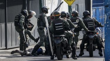 La ONU detalló en el informe el uso de fuerza excesiva y letal, posibles ejecuciones extrajudiciales, malos tratos e incluso torturas, detenciones arbitrarias y desapariciones forzadas temporales, entre otros.