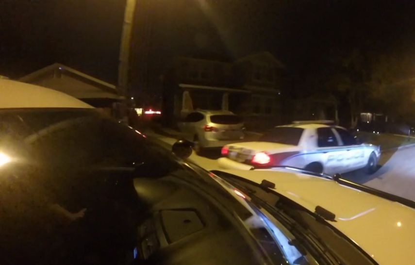 Las patrullas policiales aumentaron su vigilancia en el vecindario de Seminole Heights.