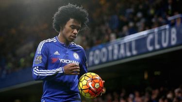 Willian guió la goleada del conjunto londinense.