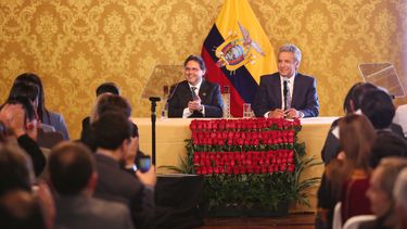 Moreno recibió este jueves más de 200 propuestas para elaborar las preguntas que serán incluidas en la consulta popular