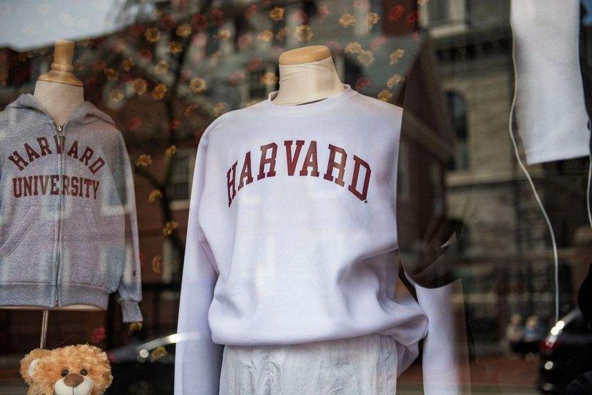 Las agencias federales han recortado 2.600 millones de dólares en subvenciones a la Universidad Harvard por graves problemas internos