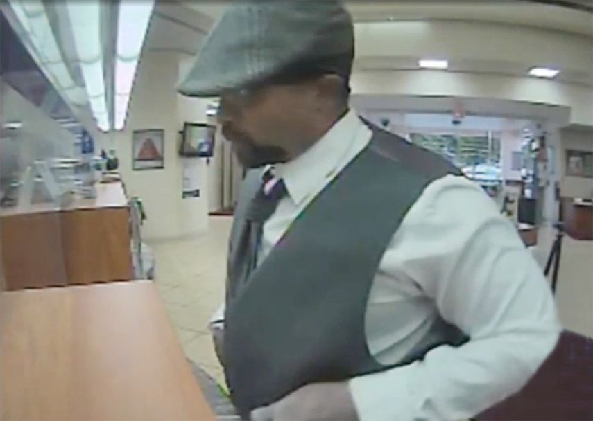 Imagen de seguridad en la que se aprecia al asaltante de banco&nbsp;BB&T, en Deerfield Beach&nbsp;.