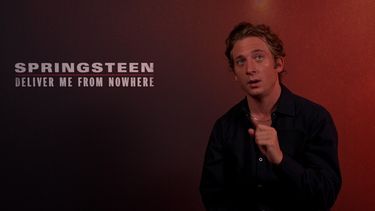 Jeremy Allen White concede una entrevista a Europa Press, a propósito del estreno del filme Springsteen: Deliver Me From Nowhere. 