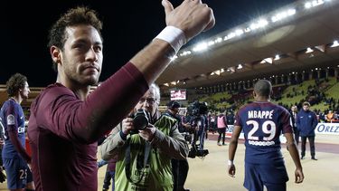 Según reportes, el estelar delantero se está recuperando de un gran fiesta que tuvo en París.