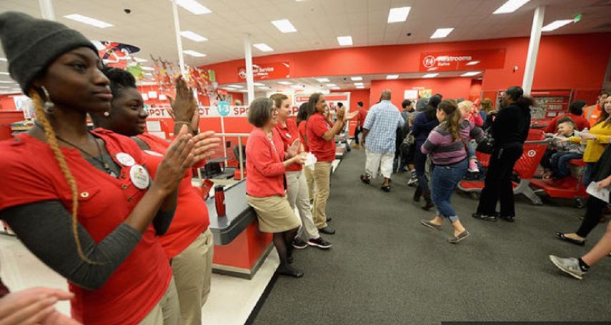 Target también dijo que este año tendrá una nueva opción de compra móvil en las tiendas.