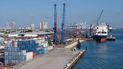 El puerto de Miami procesa más de 7 millones de toneladas de carga al año. El puerto de Miami procesa más de 7 millones de toneladas de carga al año.