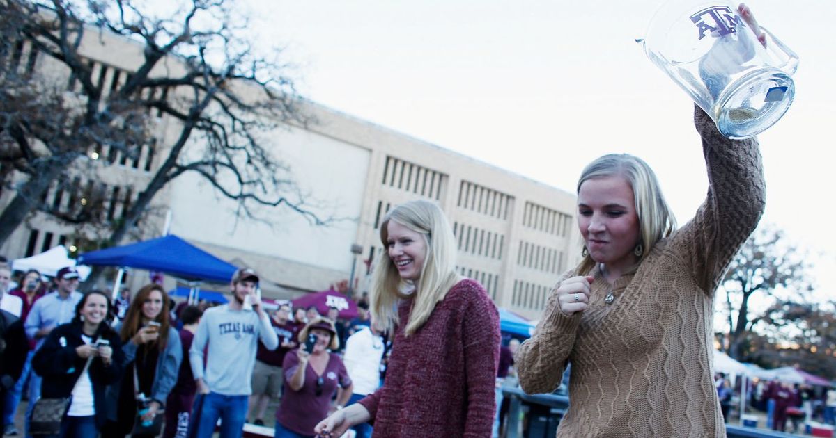 Rector de universidad en Texas deja el cargo tras acusaciones de “adoctrinamiento transgénero”