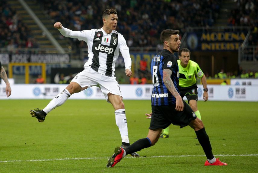 Cristiano firmó el momentáneo 1-1 con un zurdazo raso al suelo tras una asistencia de tacón del bosnio Miralem Pjanic,&nbsp;después de que el belga Radja Nainggolan adelantara al Inter a los 7 minutos con una volea de pierna derecha.