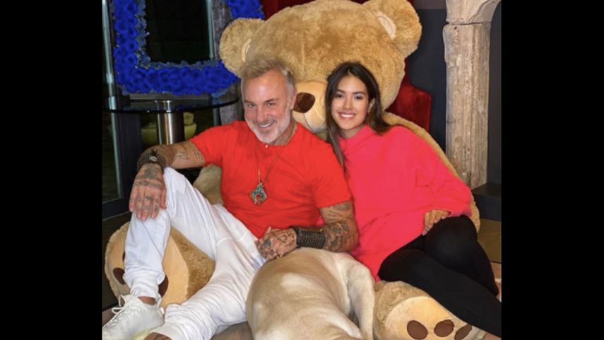 Gianluca Vacchi y Sharon Fonseca.