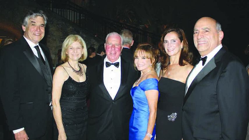 Bruce y Evelyn Greer, presidente de Fairchild Tropical Botanic Garden, y los presidentes del evento, Paul y Swanee Dimare, Frances y Eugenio Sevilla-Sacasa.
