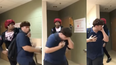 Secuencia de capturas de pantalla del video donde se muestra el abuso hacia el joven con autismo.