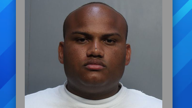 Christopher Landy Mora es acusado de estafa entre otros delitos.