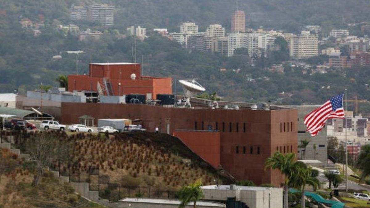 Edificio de la Embajada de EEUU en Caracas, Venezuela. Edificio de la Embajada de EEUU en Caracas, Venezuela.