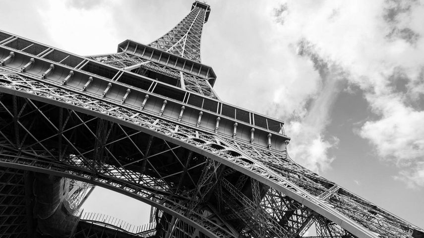 El sitio oficial de la Torre Eiffel anunció el cierre de la misma debido a las condiciones meteorológicas.&nbsp;