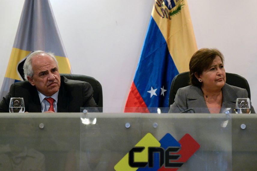 Samper aseguró que la Unasur seguirá apoyando todos los esfuerzos políticos que se hagan en Venezuela (AFP)
