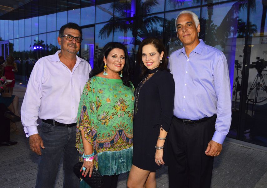 José Hernández, Zayda Paz-Hernández, Aldi Concepción y Harold Concepción. 