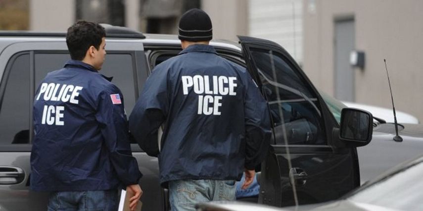 Según ICE, las noticias del aumento de puntos de control y redadas son falsas, peligrosas e irresponsables.