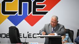 El presidente del CNE, Elvis Amoroso, al servicio del régimen de Maduro en Venezuela, suscribió acuerdo de reconocimiento de resultados en 2024
