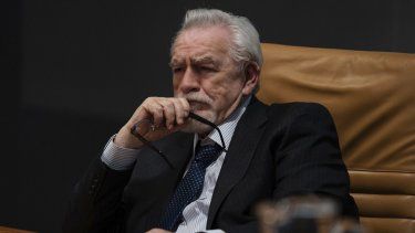 En esta imagen proporcionada por HBO, Brian Cox como Logan Roy en una escena de la serie Succession.