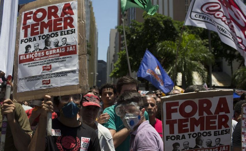 Los manifestantes fueron reprimidos con gas lacrimógeno (foto referencial).