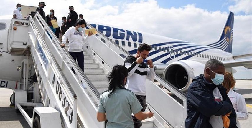 México devuelve a 74 cubanos a la isla, la cifra de retornados supera los 5000