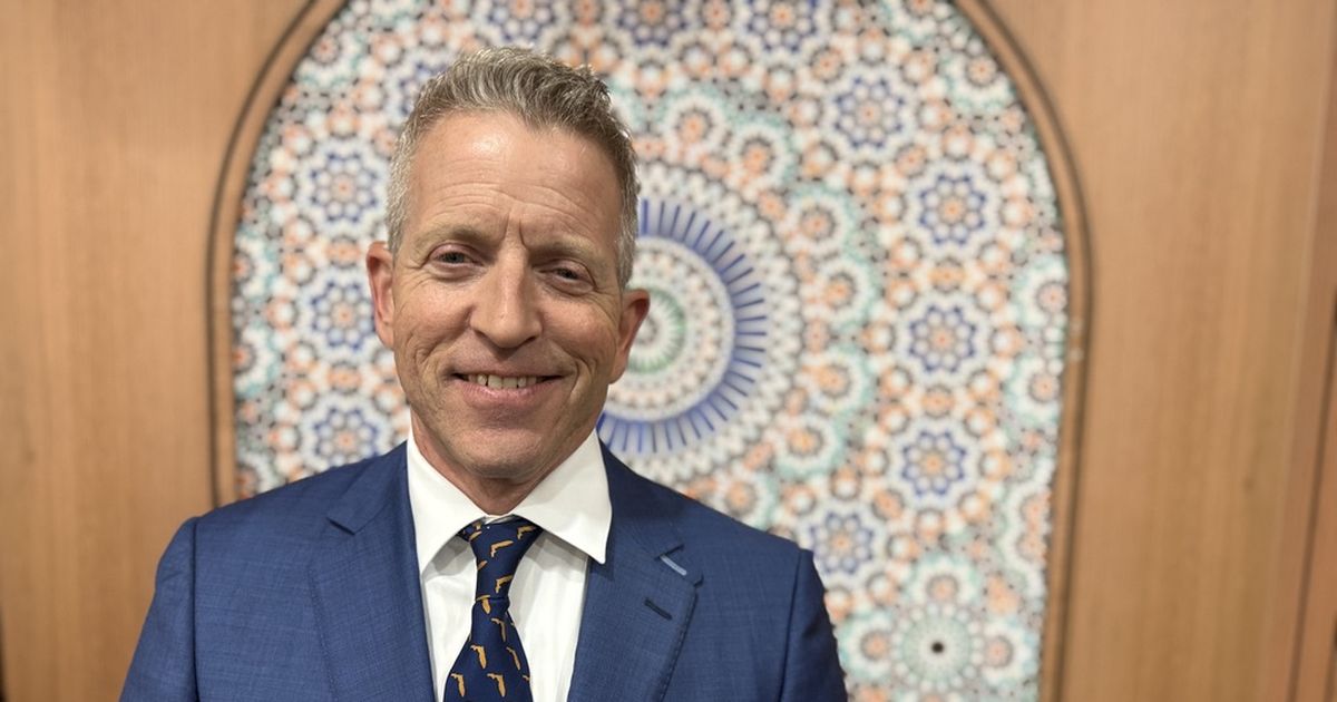 Un veterano de guerra y exfiscal busca la gobernación de Florida