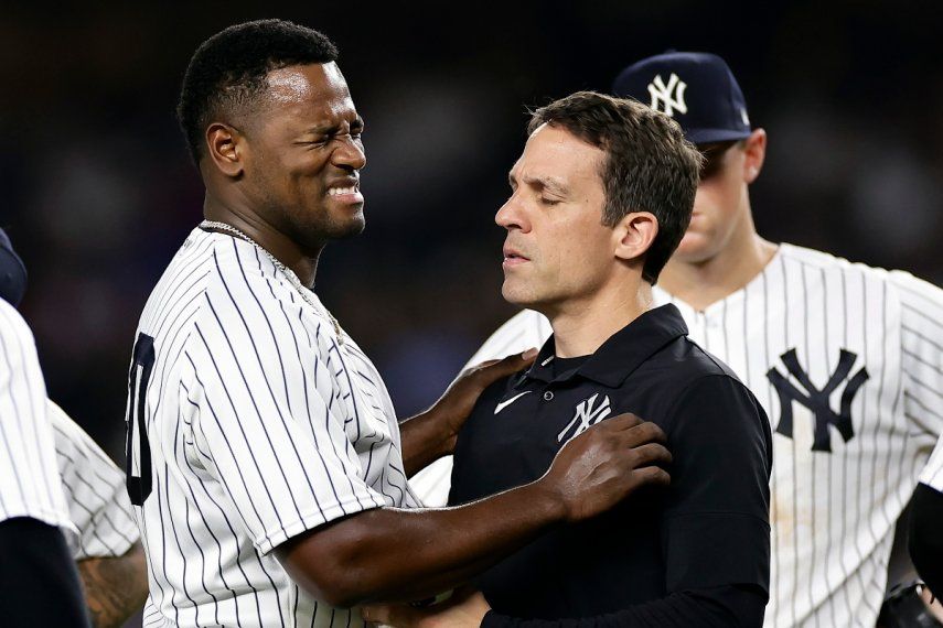 El lanzador de los Yanquis de Nueva York Luis Severino abandona el juego ante los Cerveceros de Milwaukee en la quinta entrada por una lesión el viernes 8 de septiembre del 2023.&nbsp;