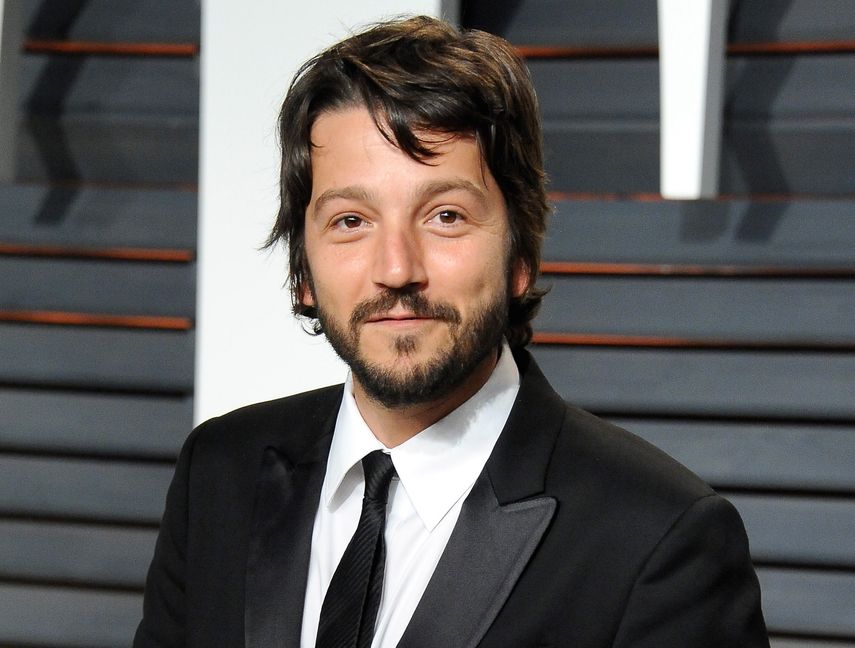 Los actores Diego Luna.