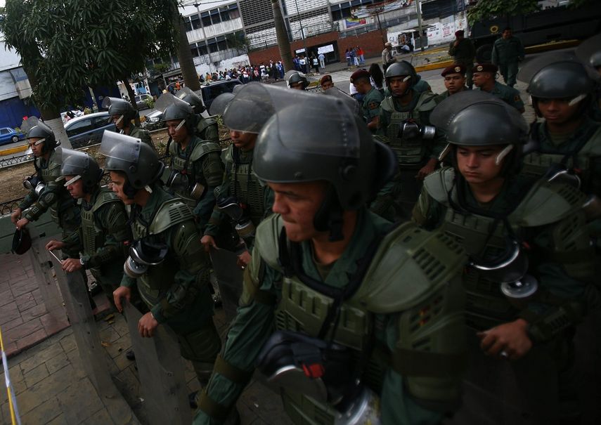 Guaidó convocó a la ciudadanía para informarles sobre el proyecto de ley de amnistía para funcionarios civiles y militares que prepara la Asamblea Nacional.