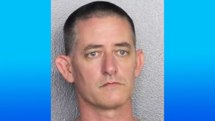 Patrick Ryan, bombero de Fort Lauderdale arrestado por pornografía infantil.
