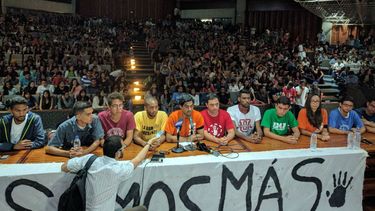La asamblea de estudiantes se realizó en el Aula Magna de la UCAB.