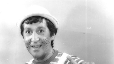 El personaje ganó popularidad en el programa Radio Rochela, Radio Caracas Televisión y también en compañía de Joselo.